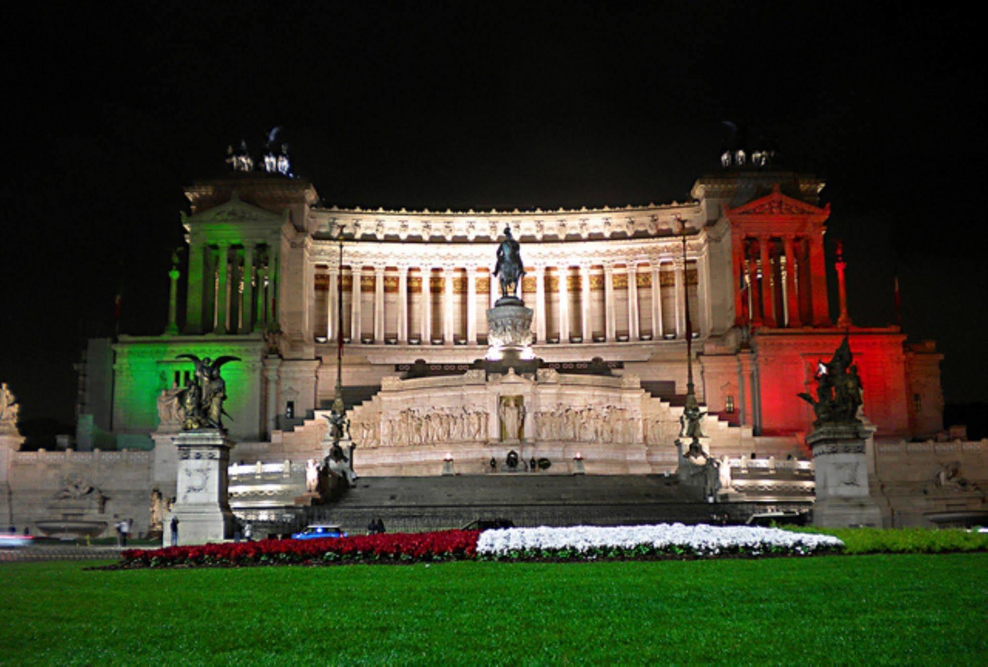 Alloggio Re Di Roma Luaran gambar